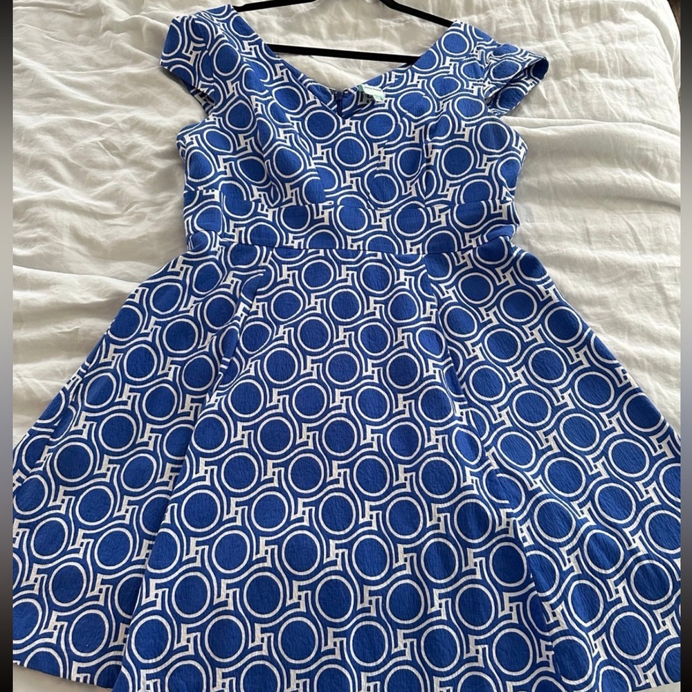 Women’s fit and flare Tracy Reese dress
